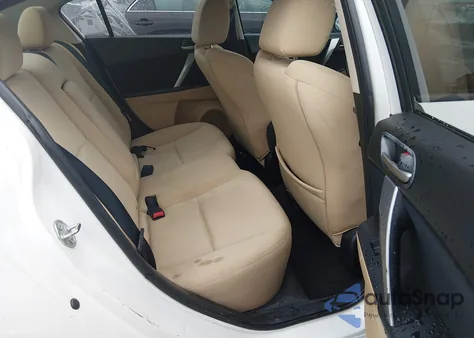 2010 Mazda Mazda3 S Sport z USA, uszkodzony, nr VIN JM1BL1S54A1267751